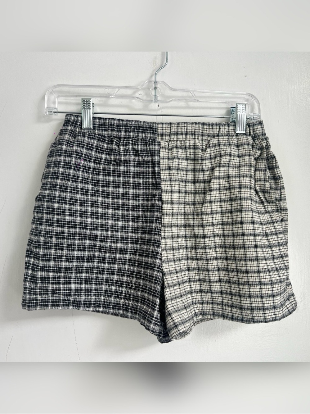 NLT (No Less Than) Made in LA mixed plaid shorts TRENDING
Size S